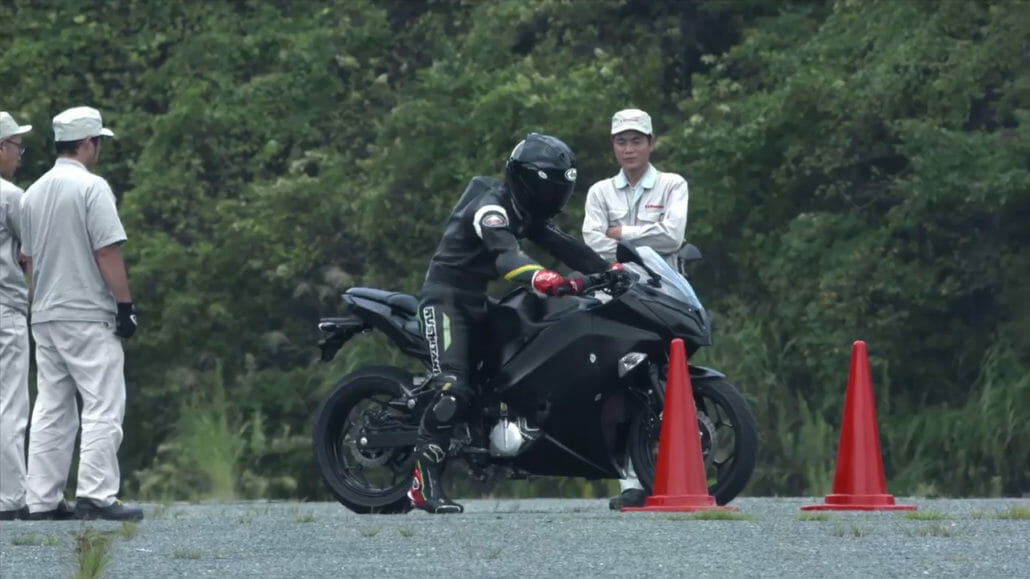 Kawasaki electro Ninja Motorcycle News App Motorrad Nachrichten App MotorcyclesNews 11