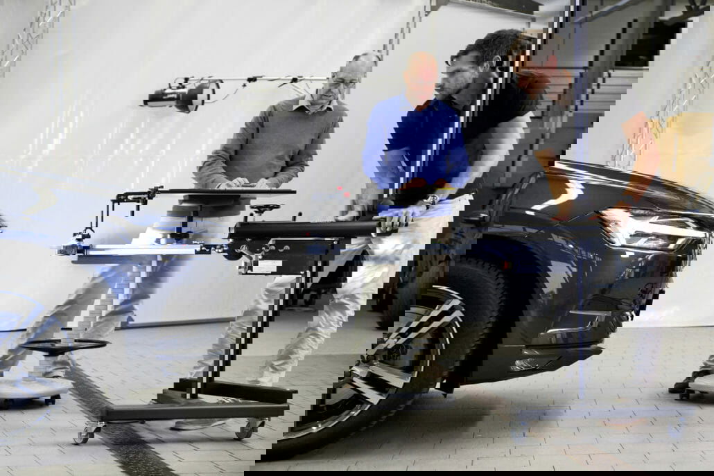 LED Scheinwerfer ADAC 1