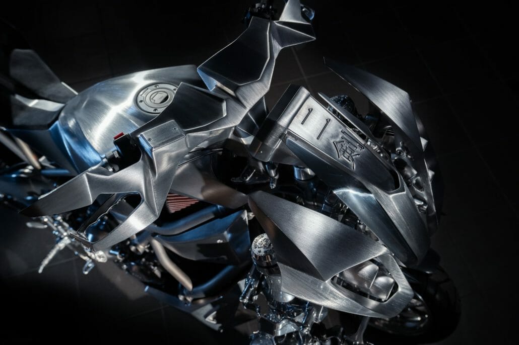 Yamaha Niken from Game Over Cycles Motorcycle News App Motorrad Nachrichten App MotorcyclesNews 6