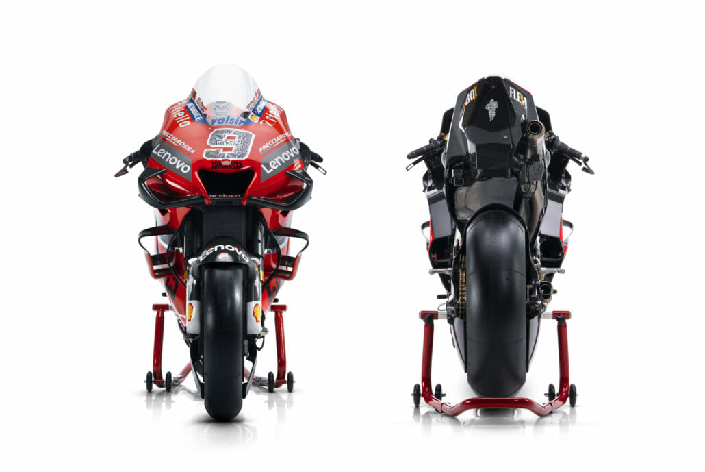 Desmosedici GP 8 UC143588 High