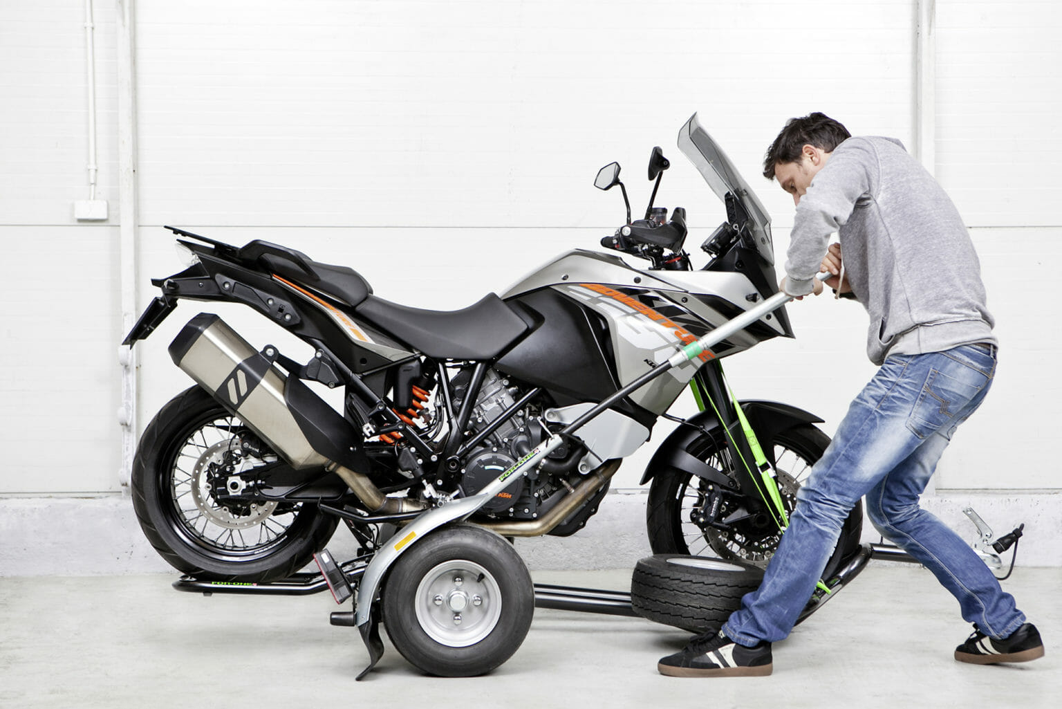 Louis: Motorradanhänger FOR-ONE Louis Anhänger FOR ONE Motorrad Nachrichten App MotorcyclesNews 4