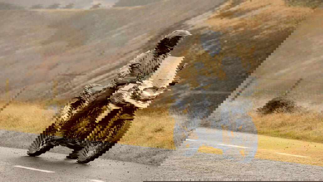 Special models of the Triumph Tiger 1200 30 Triumph Tiger 1200 Alpine Edition MOTORCYCLE NEWS APP MOTORRAD NACHRICHTEN APP MotorcyclesNews 3