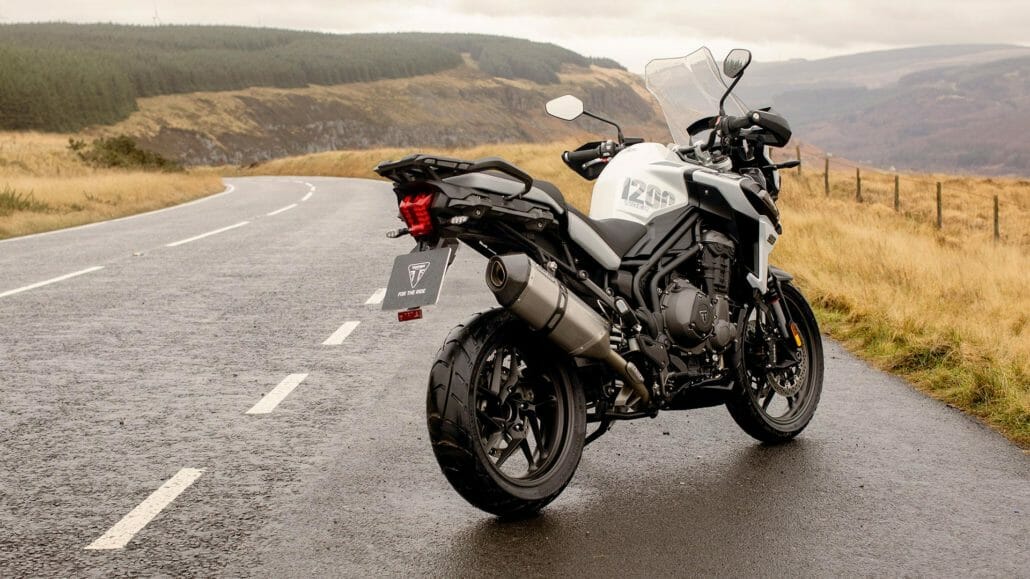 Special models of the Triumph Tiger 1200 35 Triumph Tiger 1200 Alpine Edition MOTORCYCLE NEWS APP MOTORRAD NACHRICHTEN APP MotorcyclesNews 8