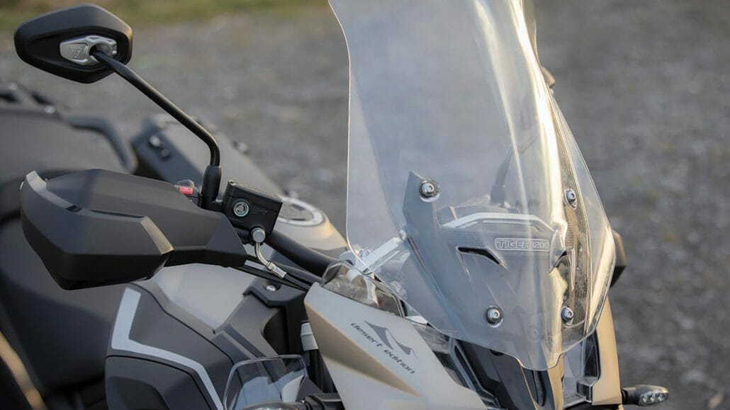 Special models of the Triumph Tiger 1200 52 Triumph Tiger 1200 Desert Edition MOTORCYCLE NEWS APP MOTORRAD NACHRICHTEN APP MotorcyclesNews 12