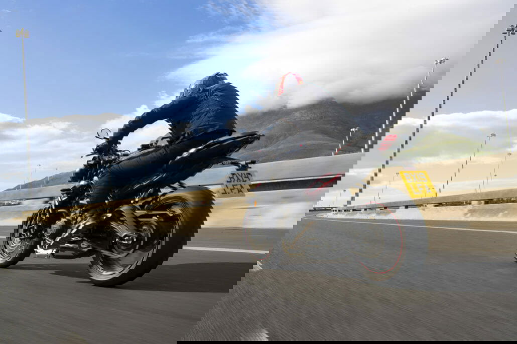 Triumph Street Triple R 2020 presented 32 Triumph Street Triple R MOTORCYCLE NEWS APP MOTORRAD NACHRICHTEN APP MotorcyclesNews 15