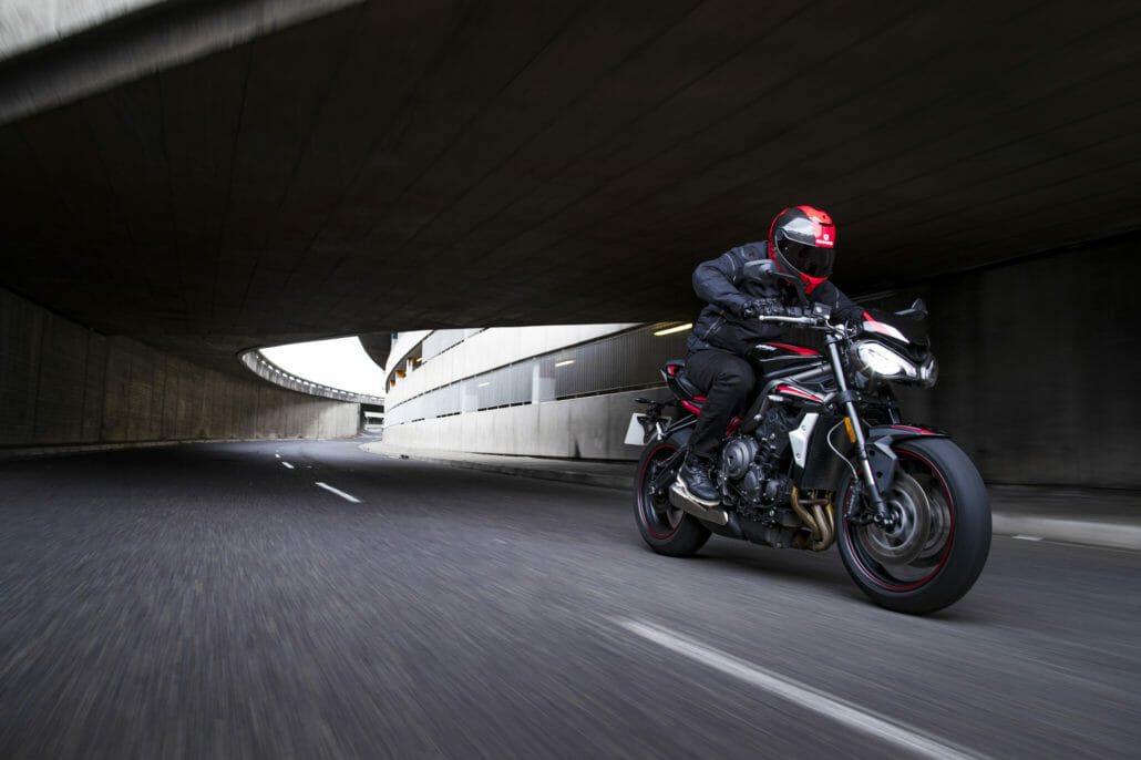 Triumph Street Triple R 2020 presented 37 Triumph Street Triple R MOTORCYCLE NEWS APP MOTORRAD NACHRICHTEN APP MotorcyclesNews 20