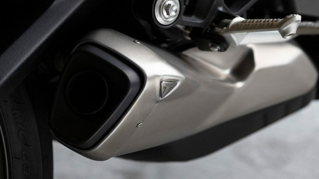 Triumph Street Triple R 2020 presented 49 Triumph Street Triple R MOTORCYCLE NEWS APP MOTORRAD NACHRICHTEN APP MotorcyclesNews 32