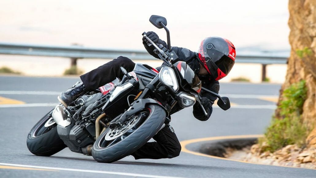 Triumph Street Triple R 2020 presented 53 Triumph Street Triple R MOTORCYCLE NEWS APP MOTORRAD NACHRICHTEN APP MotorcyclesNews 36
