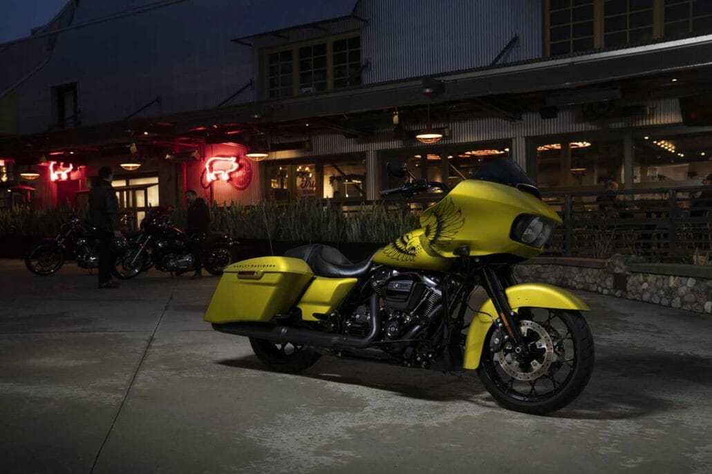 2020HD07 Neue Lackfarben Road Glide Special 1