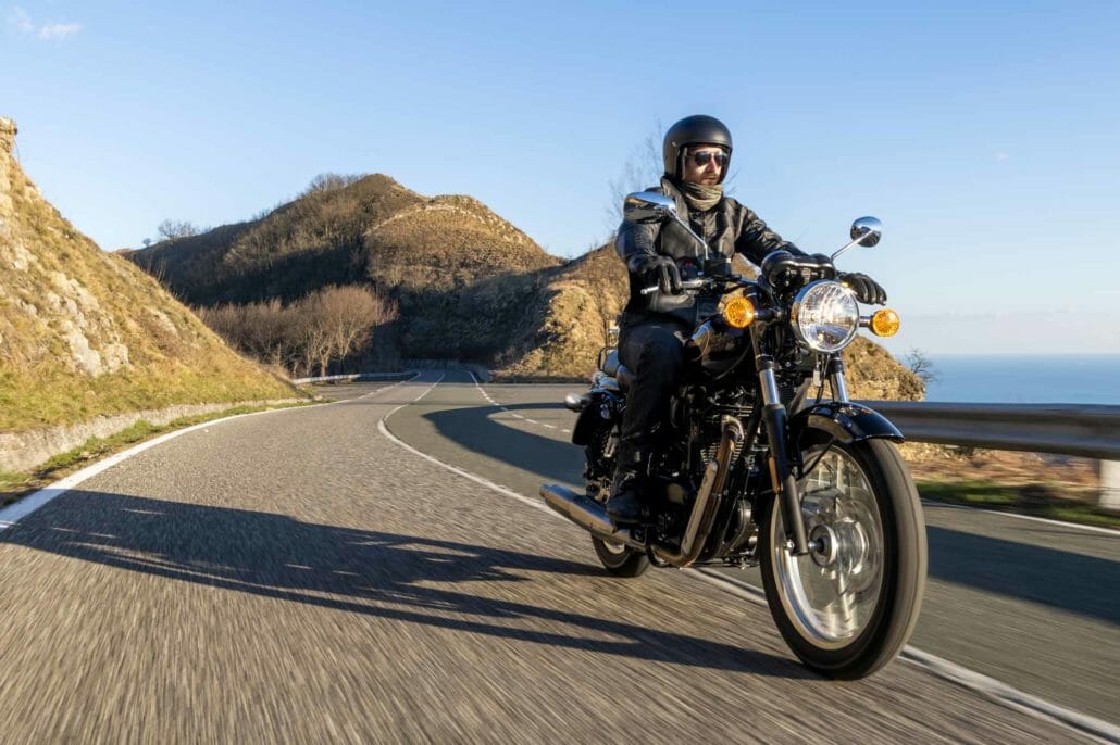 Benelli Imperale 400 MOTORCYCLE NEWS APP MOTORRAD NACHRICHTEN APP MotorcyclesNews 5