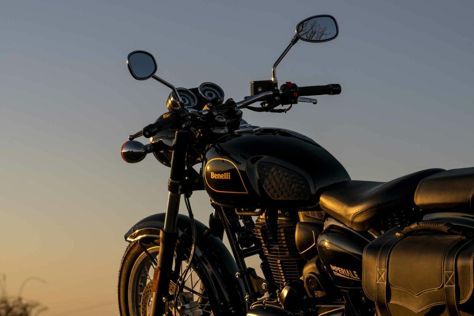 Benelli Imperale 400 MOTORCYCLE NEWS APP MOTORRAD NACHRICHTEN APP MotorcyclesNews 6