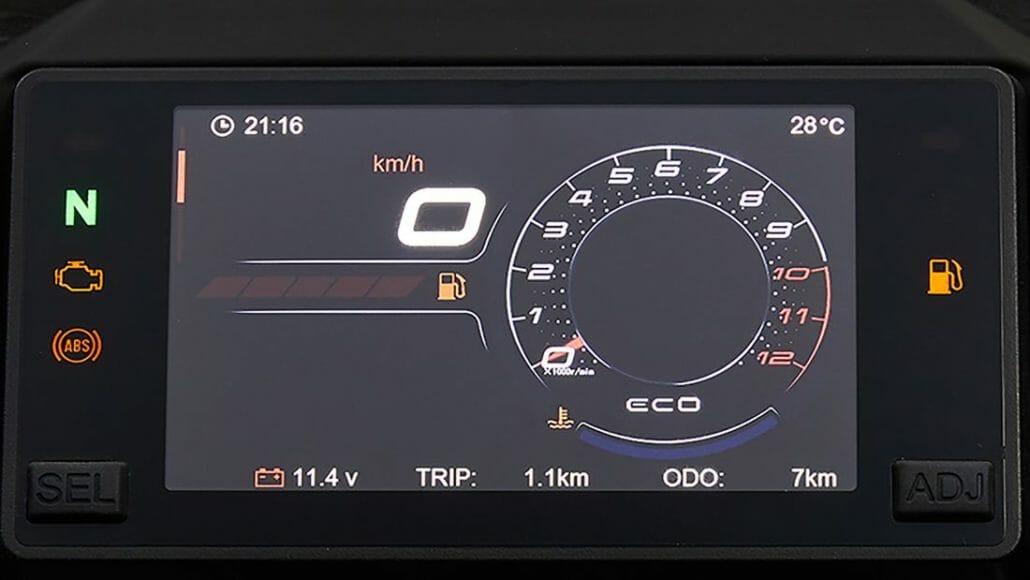 CF Moto 300 SR Motorcycle News App Motorrad Nachrichten App MotorcyclesNews 2