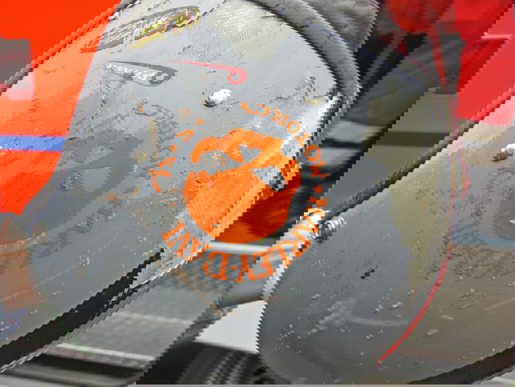 60-jähriger Harley-Fahrer erlag seinen schweren Kopf-Verletzungen Helm