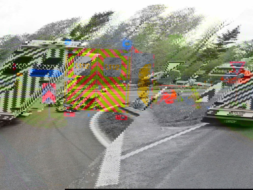 60-jähriger Harley-Fahrer erlag seinen schweren Kopf-Verletzungen 3 Unfallstelle1