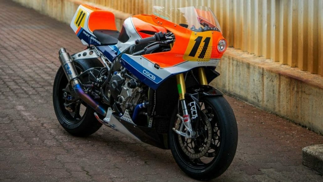 BMW S 1000 RR im Retro-Kleid 3 Crazy Garage Retro Racer 11 2