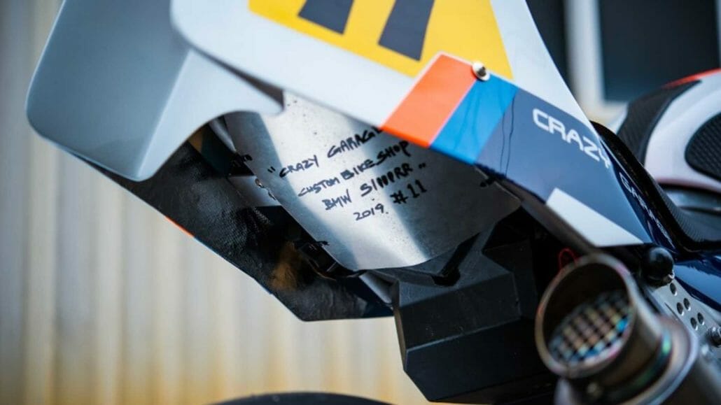 BMW S 1000 RR im Retro-Kleid 4 Crazy Garage Retro Racer 11 3