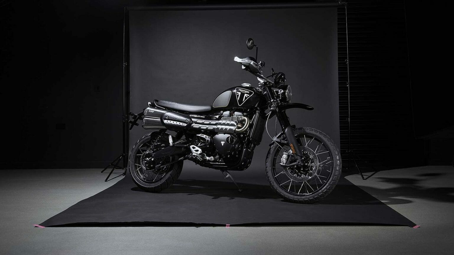 Triumph Scrambler 1200 – Bond Edition as NFT Triumph Scrambler 1200 Bond Edition 11