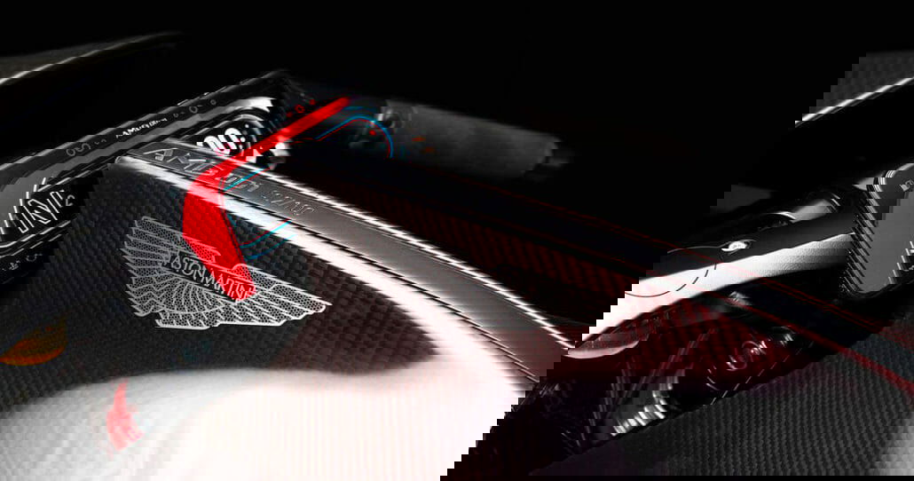 Aston Martin AMB 001 auf der Rennstrecke getestet 12 Aston Martin AMB 001 12