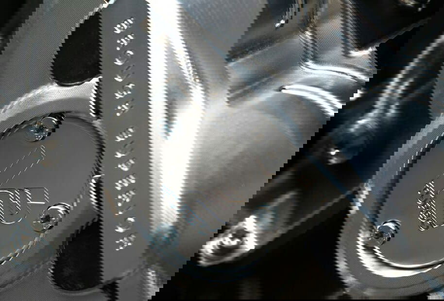 Aston Martin AMB 001 auf der Rennstrecke getestet 5 Aston Martin AMB 001 5