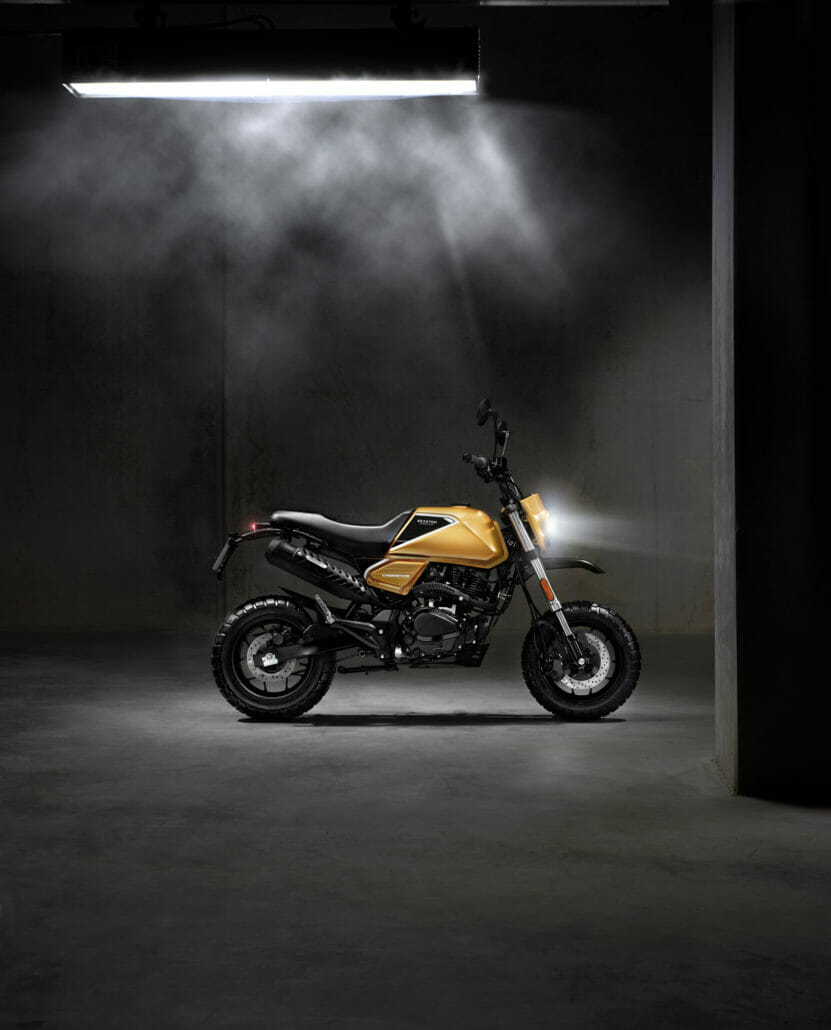 Brixton bringt drei neue 125er auf den Markt 33 Brixton Crossfire 125 XS 1