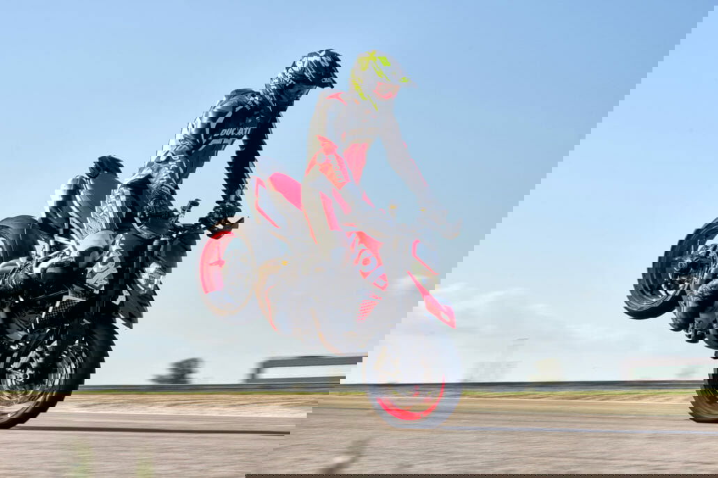 DUCATI HYPERMOTARD 950 RVE ACTION 03 UC169741 High