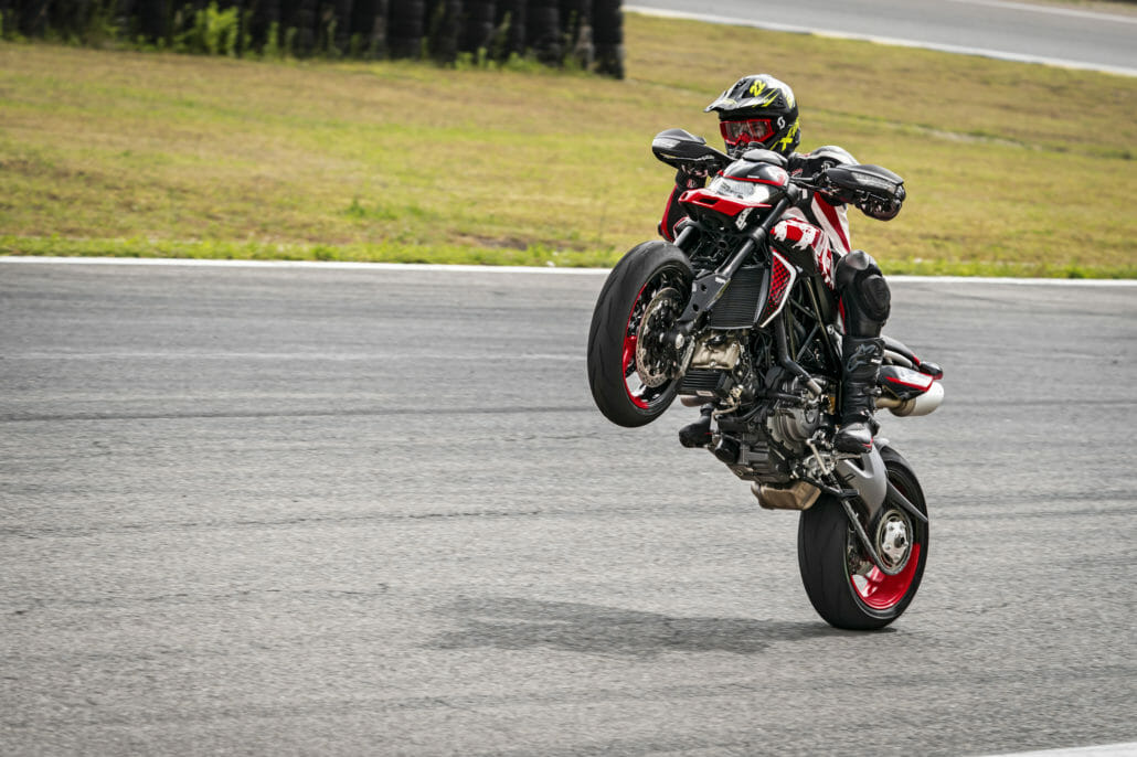 DUCATI HYPERMOTARD 950 RVE ACTION 05 UC169753 High