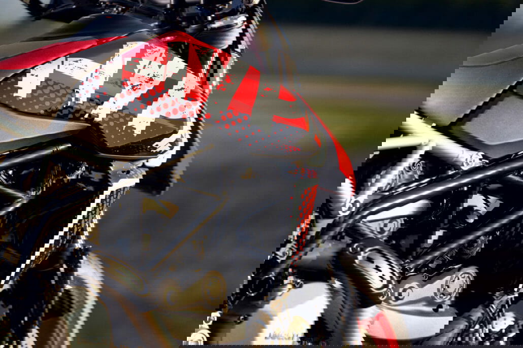 DUCATI HYPERMOTARD 950 RVE AMBIENCE 06 UC169750 High