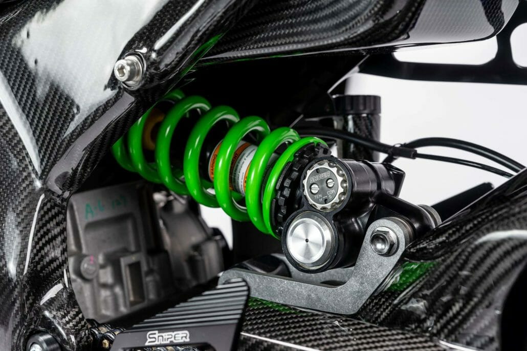 Kawasaki ZX-25R Vorstellung und Daten 32 Kawasaki Ninja ZX 25R carbon fiber race bike 25 Kopie