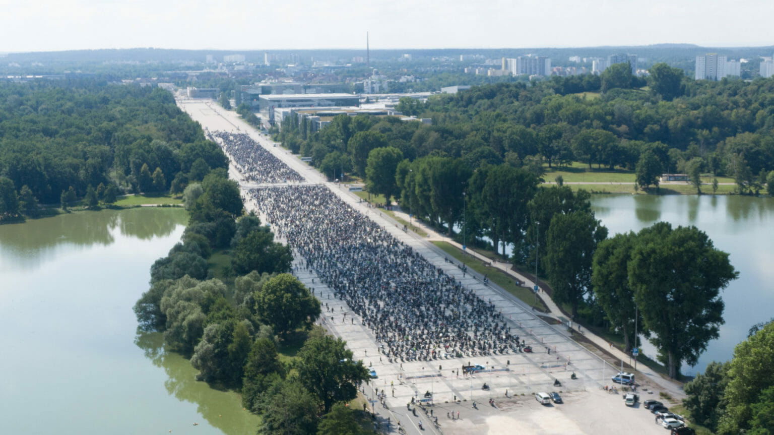 Diskussionen um Teilnehmerzahl der Demo in Nürnberg DJI 0165 scaled