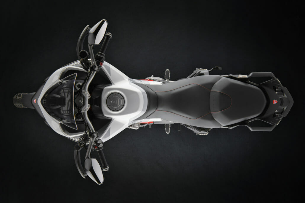 Neue Lackierung für die Ducati Multistrada 950 S 5 DUCATI MULTISRADA950S GPWHITE STUDIO 5 UC176572 High