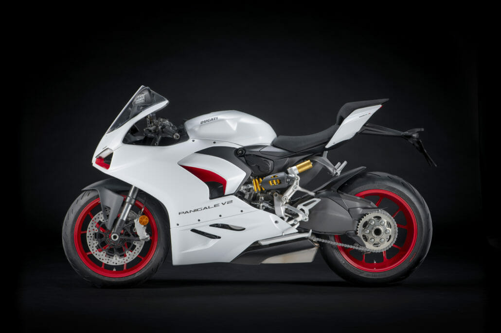 Ducati Panigale V2 White Rosso 3 Ducati Panigale V2 White Rosso 2020 MN APP 3