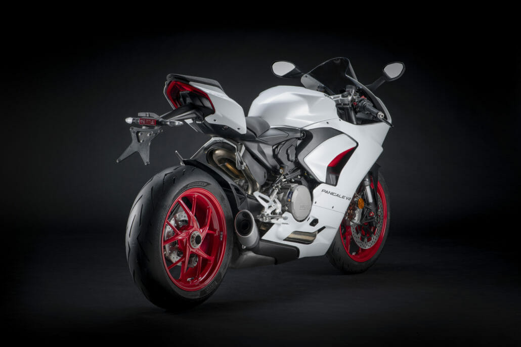 Ducati Panigale V2 White Rosso 6 Ducati Panigale V2 White Rosso 2020 MN APP 6