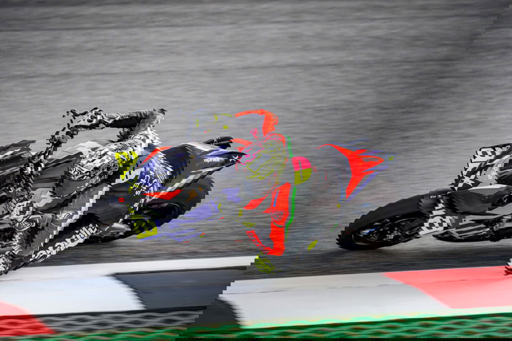 Aprilia Tuono V4 X - extreme and limited race track motorcycle 30 03 aprilia tuono v4 x 1