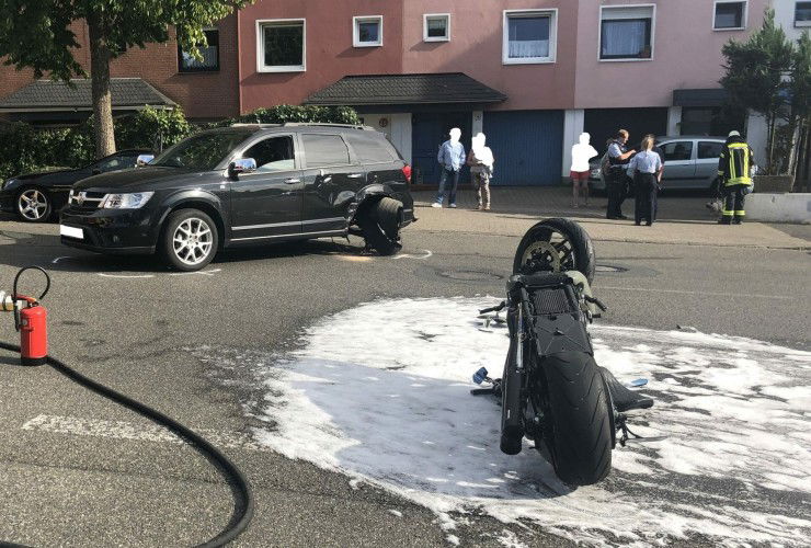 Vorfahrt missachtet, Motorradfahrer schwer verletzt 27 IMG 5260