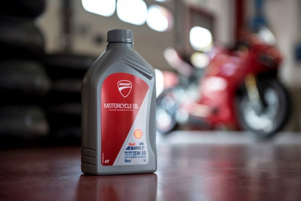 Ducati and Shell extend contract Shell Advance Ducati Italia UC33500 High 1