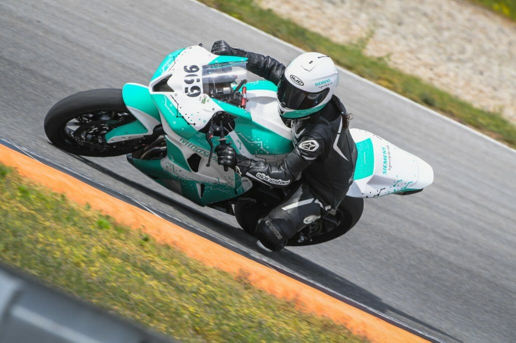 Intelligent racing motorcycle with MindSphere 2 cloud mindsphere motorbike petra fuchsikova racetrack new