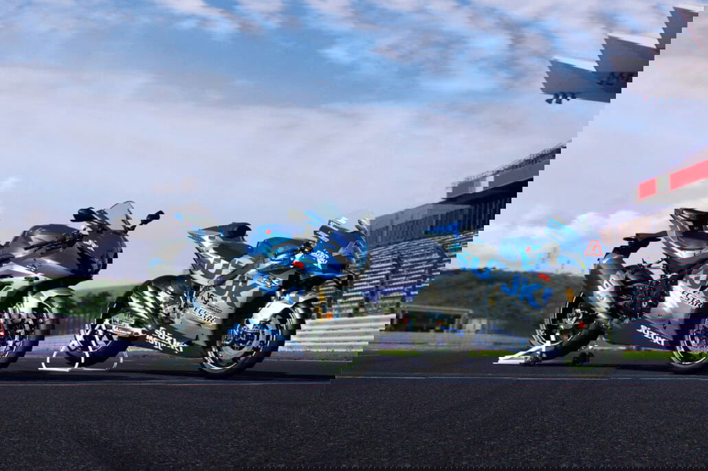 GSX R1000RZAM1 action04