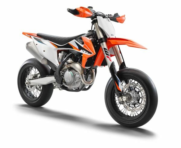 New KTM Supermoto - 450 SMR presented 9 KTM 450 SMR 2021 studio1