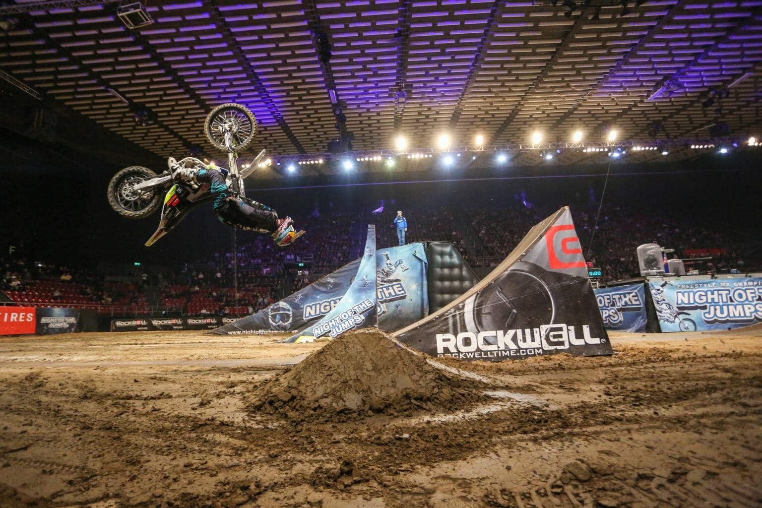 Die NIGHT of the JUMPs Contests in Deutschland und der Schweiz müssen ins Jahr 2021 verschoben werden Luc Ackermann Miniflip 7180 2