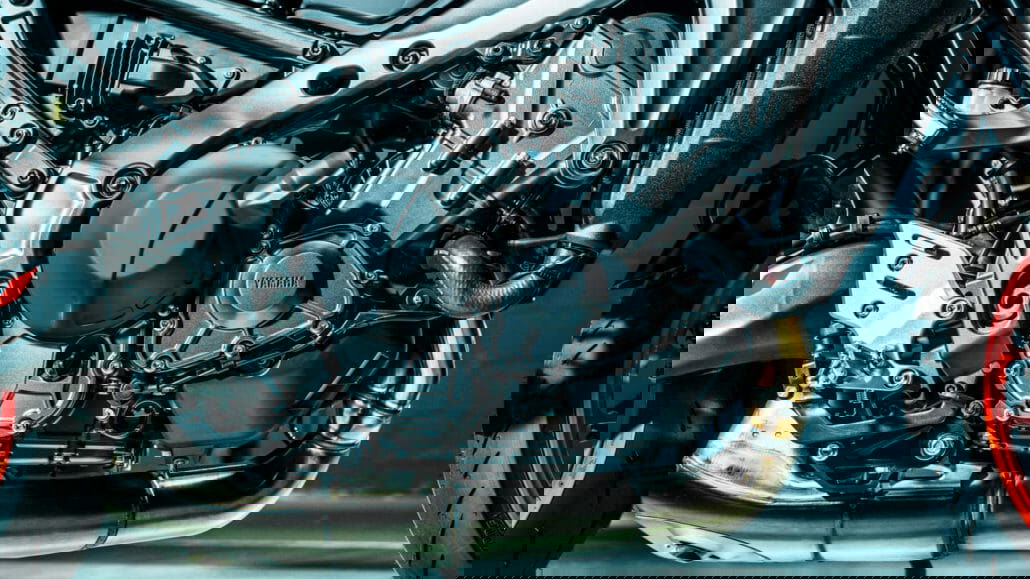 2021 YAM MT09 EU PGD DET 001 03 preview