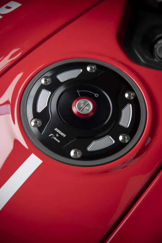 Ducati Performance accessories for the Diavel 1260 32 DUCATI DIAVEL ACCESSORIES billet alluminium tank cap UC204823 High