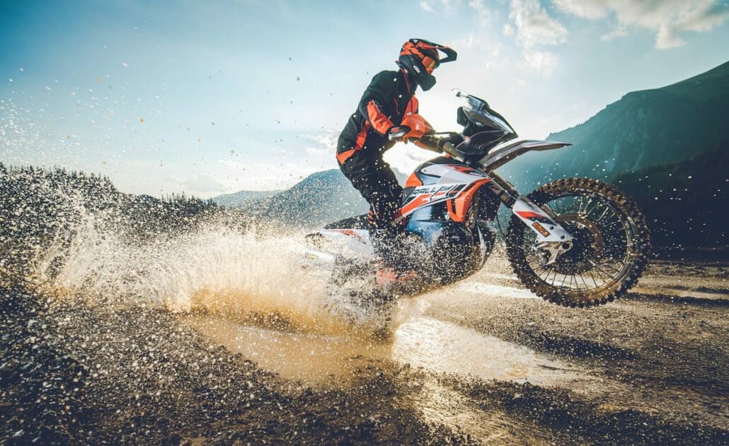KTM 890 Adventure R & Rally für 2021 8 KTM 890 Adventure R Rally 2021 5