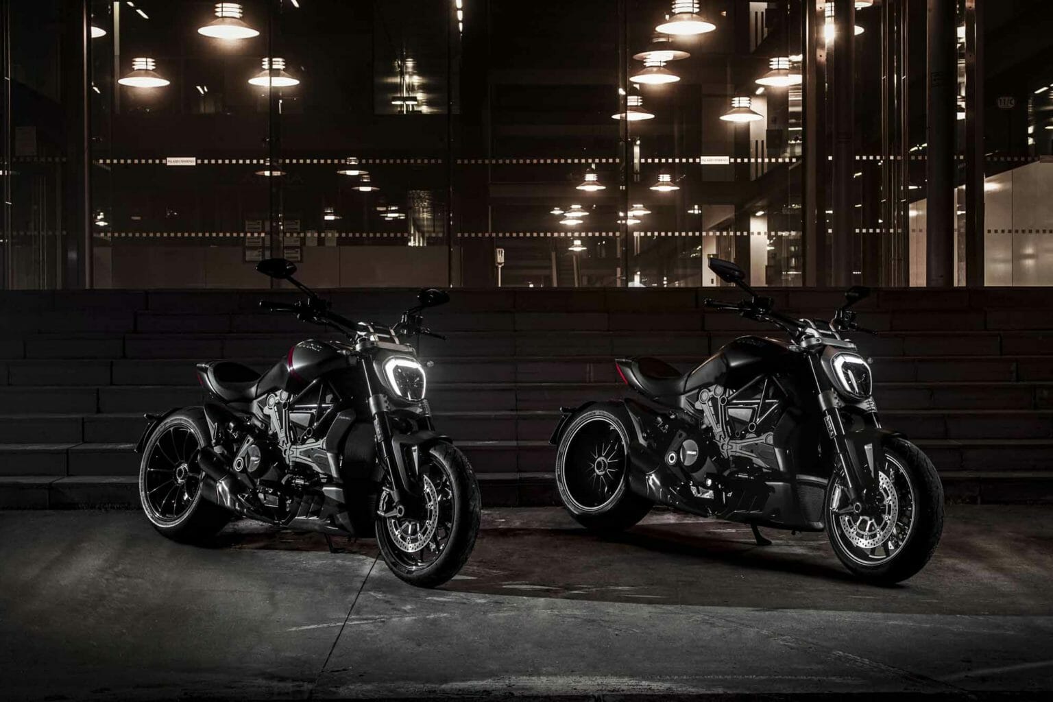 Ducati XDiavel Black Star 2021 18