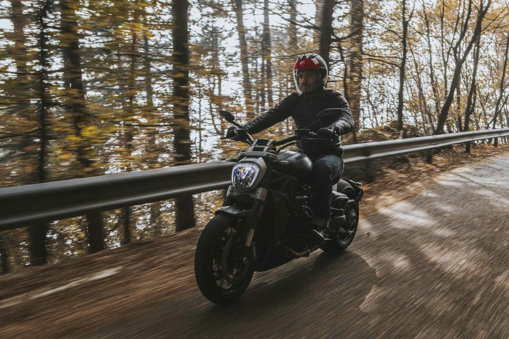 Ducati XDiavel Dark 2021 17