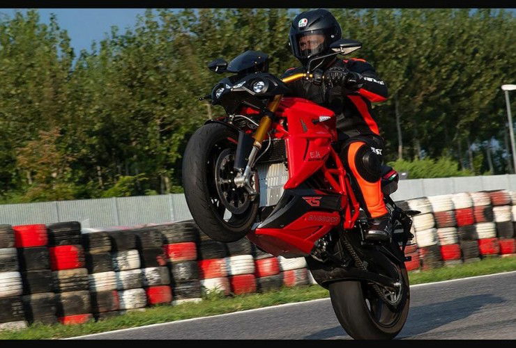 Energica vor dem Neustart: Übernahme durch Investoren aus Singapur gibt Hoffnung 30 Energica RS Update 17