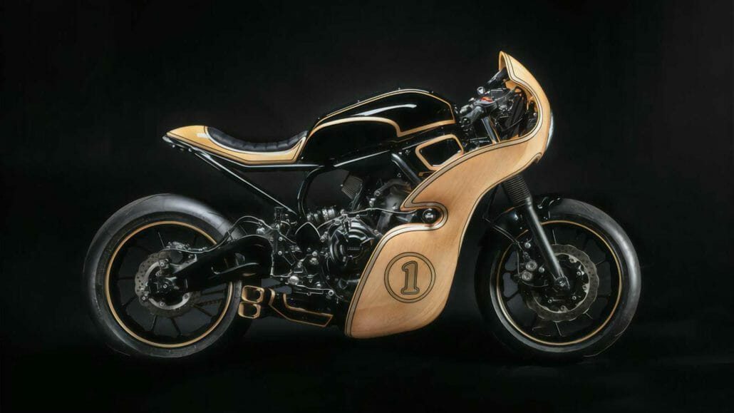 Custombike mit Holzverkleidung GeorgeWoodmanGarage Hommage 16