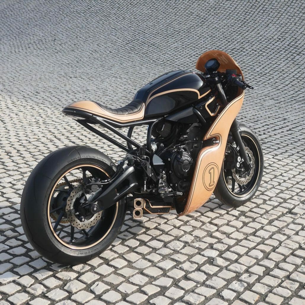 Custombike mit Holzverkleidung 5 GeorgeWoodmanGarage Hommage 8