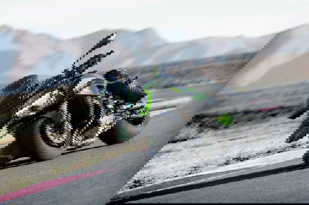 Neue Kawasaki Z H2 SE für 2021 vorgestellt 3 Kawasaki Z H2 SE 2021 3