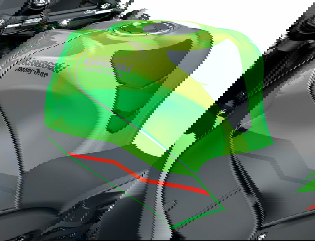 Kawasaki Ninja ZX-10R & ZX-10RR 2021 mit geänderter Front und kleineren Updates 6 Kawasaki ZX 10R 2021 15