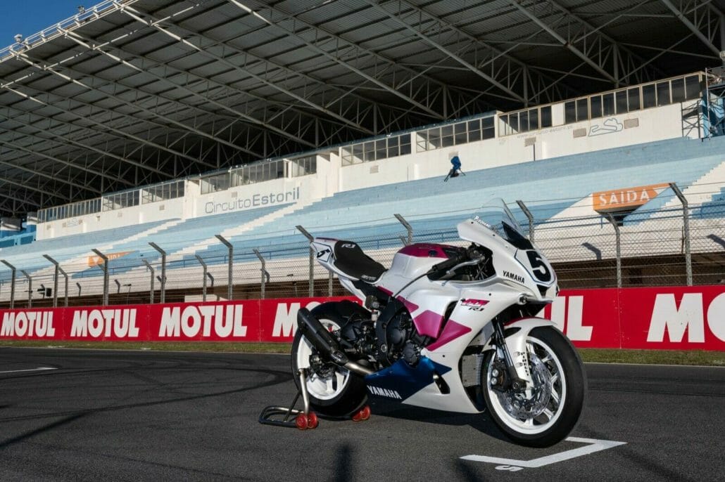 Yamaha R1 Piro-Replica auctioned for a good cause 29 Yamaha R1 Piro Replika 1